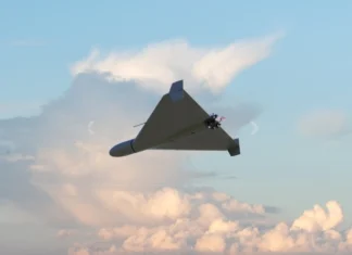 10 răniți și transmisii suspendate în urma unei lovituri cu dronă