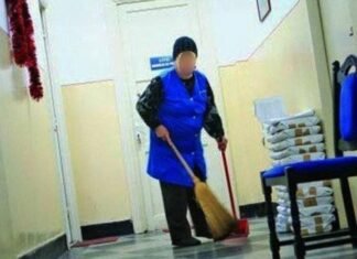 „Sunt curierul de servicii la școala fiicei mele!” Ce a făcut o mamă după ce fiica ei a fost umilită în fața colegilor?