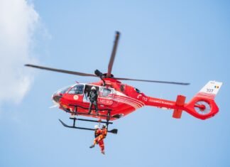 17 persoane, inclusiv Raed Arafat, urmărite penal de Parchetul Militar pentru contrabandă legată de achiziția unui elicopter din Marea Britanie