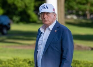 Un agent al Serviciului Secret a fost împușcat la Cina Corespondenților, dar a scăpat datorită vestei antiglonț.