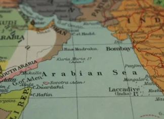 Megayachtul Nord, despre care se suspectează că îi aparține oligarhului rus Aleksei Mordașov, a traversat Strâmtoarea Ormuz, îndreptându-se spre Muscat, Oman.