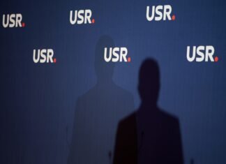 USR afirmă că criza politică influențează proiectele din Moldova, incluzând autostrăzile A7 și A8, Spitalul Regional de Urgențe și achiziția de ambulante.