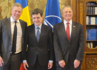 Nicușor Dan și secretarul Armatei SUA, Dan Driscoll, discută despre semnarea unui acord pentru drone și sisteme anti-dronă: „România rămâne cel mai de încredere partener al SUA la Marea Neagră”