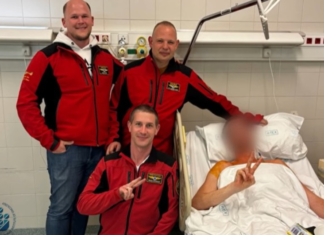 Un chirurg a realizat o operație pe cord deschis pe o stradă din Ungaria