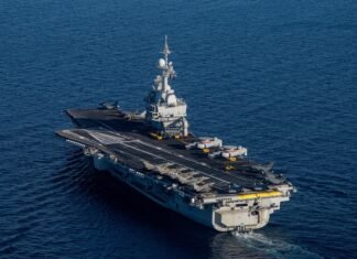 Portavionul francez Charles de Gaulle se îndreaptă spre Marea Roșie și Golful Aden, pregătindu-se pentru o misiune în Strâmtoarea Ormuz.