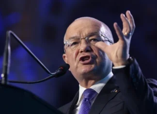 Emil Boc: „Colaborarea îndelungată cu PSD a afectat PNL. Opoziția va fi direcția noastră, iar Ilie Bolojan va decide asupra viitorului său.”