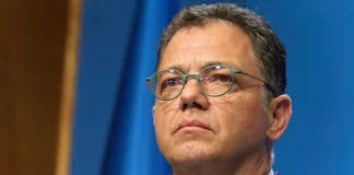 Radu Oprea, fost secretar general al Guvernului, susține că listarea la bursă promovează transparența, însă contestă metoda ABB avansată de Oana Gheorghiu.