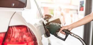Prețurile carburanților au crescut în rețelele de benzinării din România. Care sunt costurile actuale ale benzinei și motorinei?