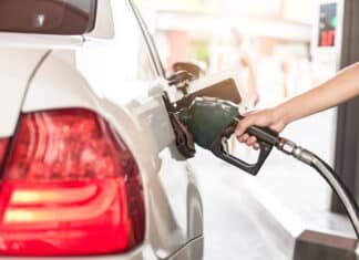 Prețurile carburanților au crescut în rețelele de benzinării din România. Care sunt costurile actuale ale benzinei și motorinei?