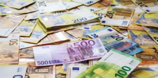 Facturile în valută, achitate la cursul BNR: Proiect USR aprobat de Senat