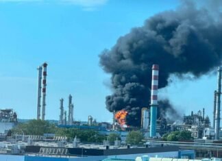 Explozie la rafinăria MOL din Ungaria: Un mort și șapte răniți, conform primei evaluări