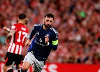 Bruno Fernandes, căpitanul lui Manchester United, a fost desemnat cel mai bun jucător al sezonului în Premier League de către colegii săi.