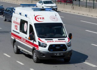 Șase turiști români răniți în Antalya, Turcia, după o coliziune între două microbuze
