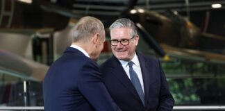 Regatul Unit și Polonia stabilesc un parteneriat de apărare care desemnează Rusia ca principala amenințare.