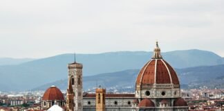 Florența extinde restricțiile pentru închirierile turistice pe termen scurt în nouă cartiere, aplicând reguli din centrul istoric.
