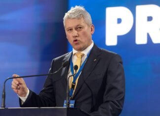 Cătălin Predoiu: „Drogurile sunt consumate în multe instituții. La Ministerul de Interne, cel puțin la nivelul conducerii, nu avem astfel de probleme.”