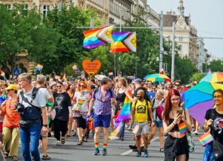 Ungaria reînvie parada Pride, semn al schimbărilor liberale sub noul prim-ministru Magyar, după ani de restricții sub Viktor Orbán.