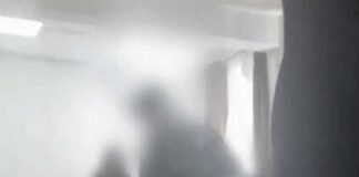 Elev de 14 ani, agresat în mod brutal de doi colegi în sala de clasă. Incident șocant în Iași.