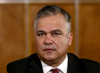 AUR își retrage sprijinul, Guvernul Veștea cade. România pornește într-o nouă rundă de negocieri