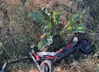 Adolescent de 14 ani decedat într-un accident în timp ce se deplasa cu trotineta electrică
