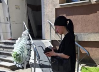 Două surori din Botoșani au rămas fără mamă din cauza unei boli grave.