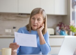 Reducerea vârstei de pensionare pentru femeile care au crescut copii
