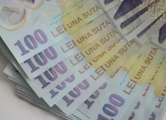 Elevii cu medii de 10 la Evaluarea Națională și Bacalaureat vor primi premii de până la 5.000 de lei.