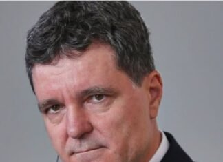 Informații esențiale pentru pensionari! Florin Manole a dezvăluit situația pensiilor și a ajutoarelor de 500 de lei din luna decembrie